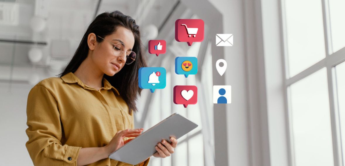 Multichannel Billing: Why Businesses Must Offer Mail, Email, and SMS